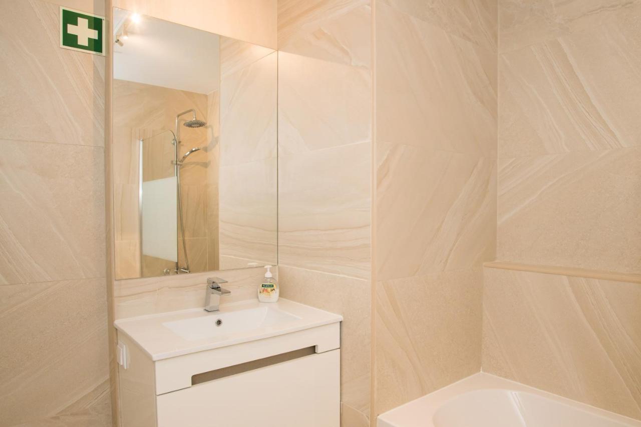 Two Bedroom Stylish Central Tavira Apartment. 외부 사진