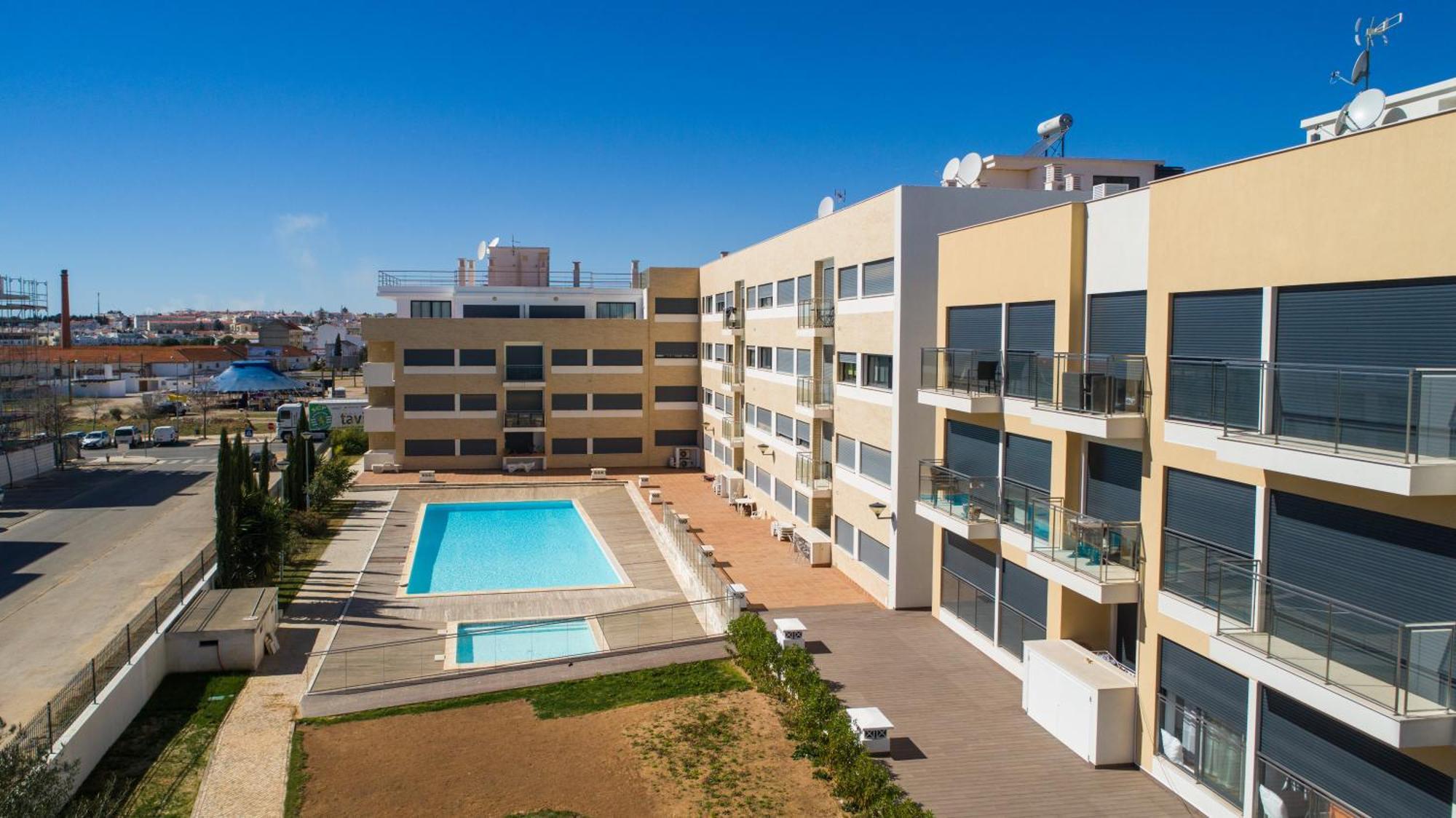 Two Bedroom Stylish Central Tavira Apartment. 객실 사진